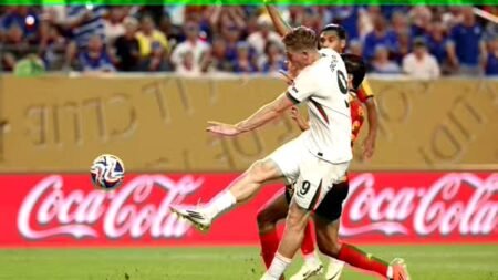 Chelsea ease past Espérance to reach Club World Cup knockouts Chelsea ease past Espérance to reach Club World Cup knockouts