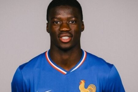 Mamadou Sarr joins Chelsea from Strabourg
