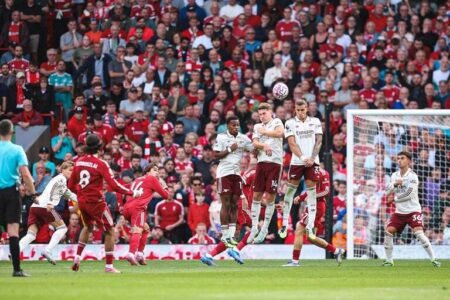 Szoboszlai with outrageous free-kick to win it for Liverpool against Arsenal