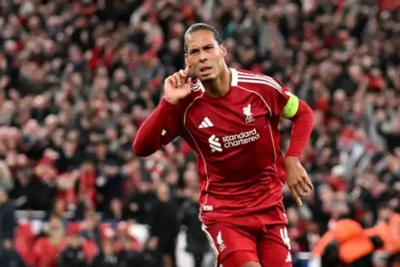 Van Dijk’s stoppage-time header seals Liverpool win over Atletico in five-goal thriller Liverpool score yet another last-gasp winner to see off Atletico Madrid comeback