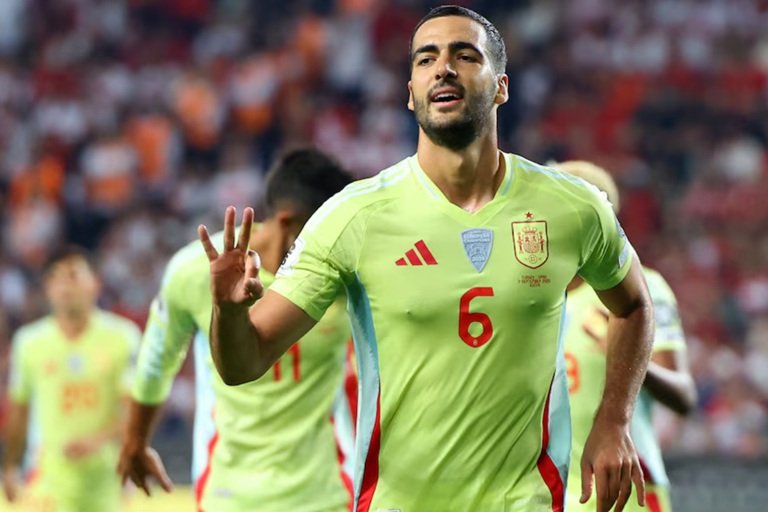 Mikel Merino scored his first hat-trick for the Spanish national team