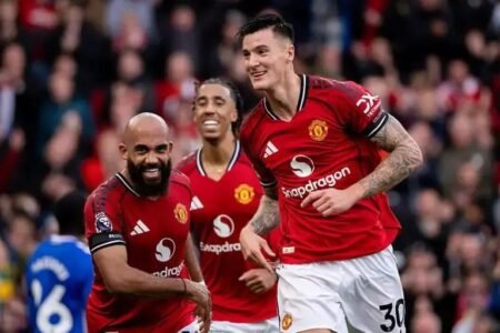 Mount and Sesko give Man United priceless win over Sunderland