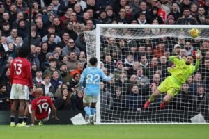 Man United sweep past Man City as Carrick enjoys perfect start Man United sweep past Man City as Carrick enjoys perfect start