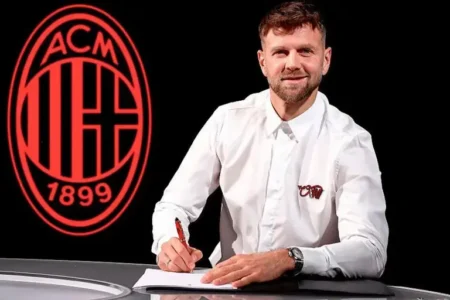 AC Milan sign Fullkrug on loan from West Ham