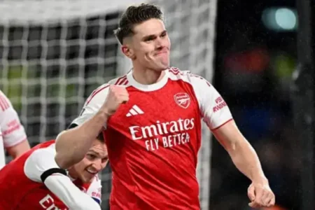 Arsenal beat Chelsea 3-2 in Carabao Cup semis