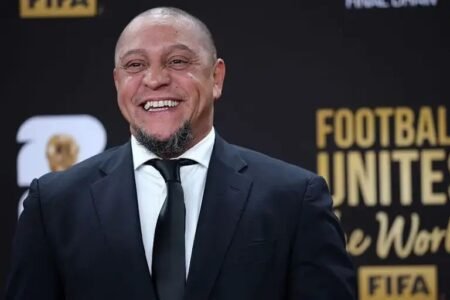 Brazil legend Roberto Carlos recovering after surgery