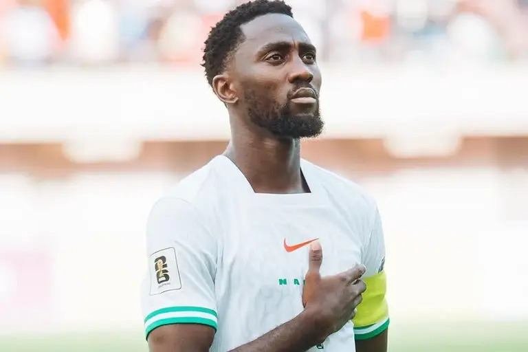 Super Eagles captain Ndidi loses father in tragic crash NFF mourns death of Super Eagles captain Ndidi's father