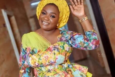 Gospel singer Bunmi Akinnaanu is dead Gospel singer Bunmi Akinnaanu is dead