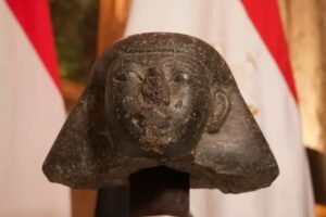 Netherlands returns 3,500-year-old looted sculpture to Egypt