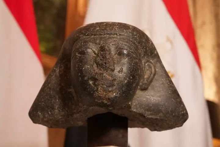 Netherlands returns 3,500-year-old looted sculpture to Egypt Netherlands returns 3,500-year-old looted sculpture to Egypt