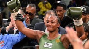 Claressa Shields beat Crews-Dezurn again to retain heavyweight crown 