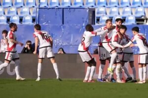 Rayo Vallecano defeated Atlético Madrid 3-0 in Butarque, exposing Atlético's fragile lineup and lifting Rayo out of the relegation zone.