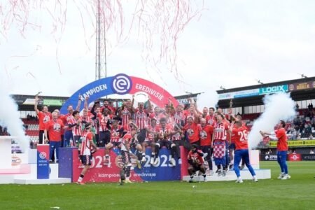 Imperious PSV win third-straight Eredivisie title to become 27-time champions