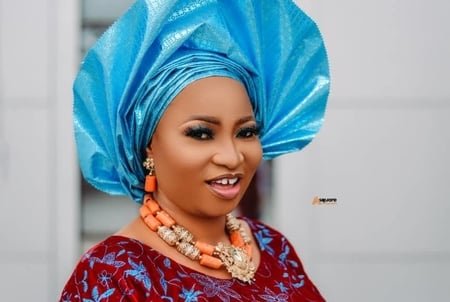 EFCC wanted notice for Halimat Adenike Tejuosho over alleged fraud and job scam in Nigeria