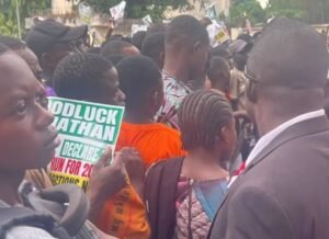 Youths storm Jonathan residence, urge him to run