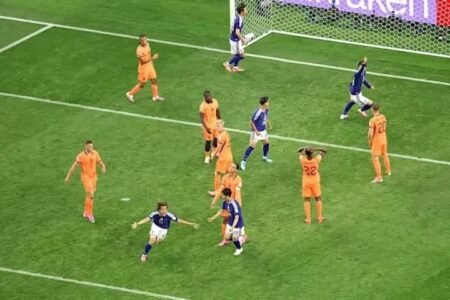 Japan snatch late draw against Netherlands in World Cup thriller Japan twice come from behind to draw with Netherlands in World Cup