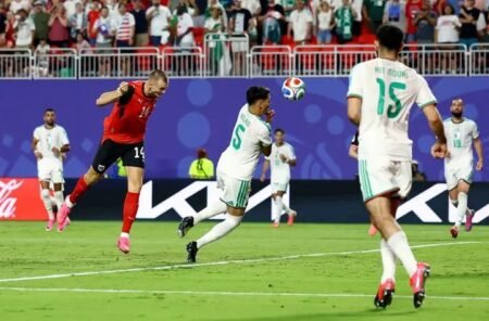 Mahrez double, Kalajdzic's late goal send Algeria, Austria through