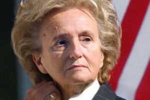 France buries Bernadette Chirac