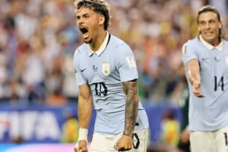 Uruguay score late to deny Saudi Arabia win Uruguay score late to deny Saudi Arabia win