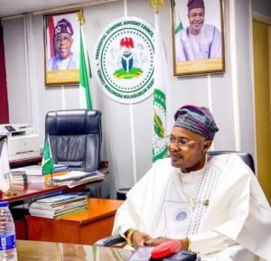 Presidency backs Gbajabiamila, says Adeniyi Adeyemi forged appointment letter for fake agency Bayo Onanuga says the Presidency accused Adeniyi Adeyemi of forging an appointment letter and operating a fictitious government agency.