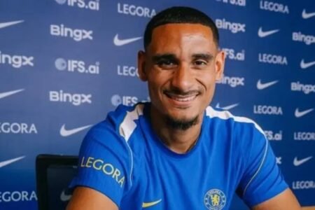 Lacroix pens £52m Chelsea deal Chelsea have finalized the acquisition of French defender Maxence Lacroix from Crystal Palace for a fee of £52 million.