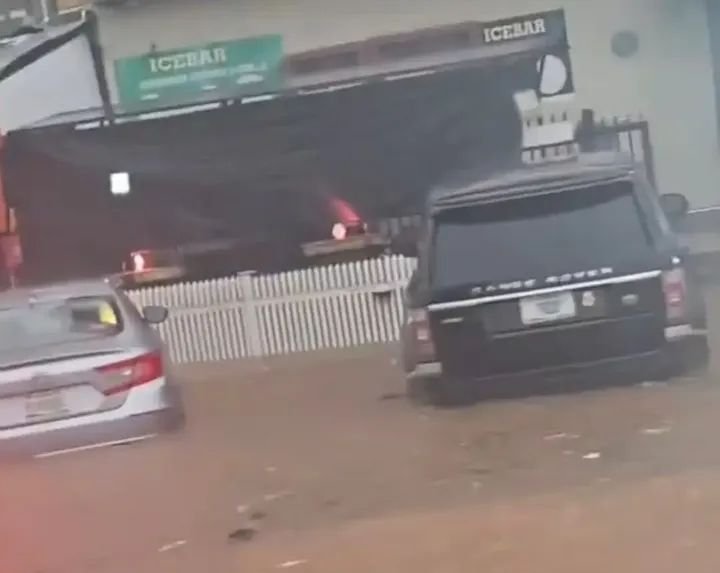 Residents stranded, cars submerged as flood hits Abuja Floodwaters cover Ebeano-Gudu Road and bridge in Abuja after heavy rainfall
