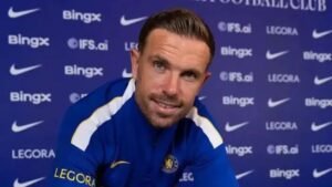 Chelsea sign Henderson on two-year deal after Brentford exit Jordan Henderson poses with a Chelsea shirt after completing his free-transfer move to Stamford Bridge on a two-year contract.