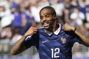 Liverpool agree £123m deal for PSG’s Bradley Barcola Liverpool agree £123m deal for PSG's Bradley Barcola