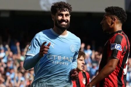 Man City score late winner to beat Bournemouth 2-1