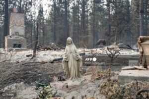 Virgin Mary statue untouched as fire razes US neighborhoods A statue of the Blessed Virgin Mary was untouched as fire razed neighborhoods in the northwestern US city of Spokane on Sunday.