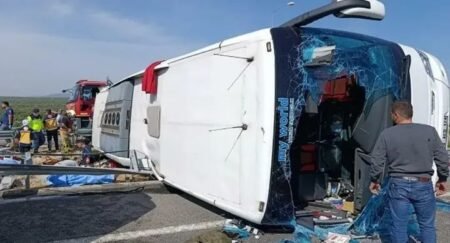 Turkey coach crash kills 11, injures 27 after truck collision
